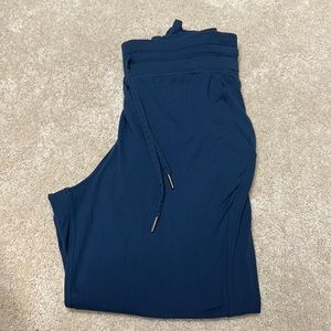 Lululemon joggers *Navy*